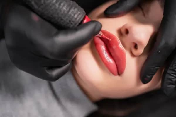 Lippen Permanent Make-up in Krems